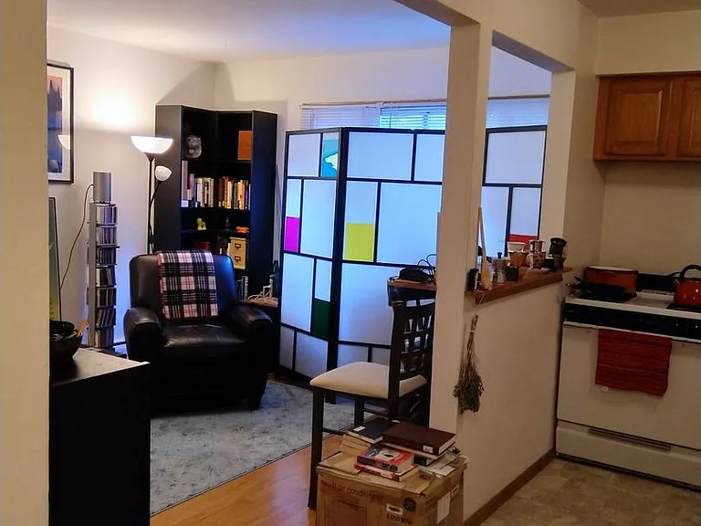 1657 N Astor St — Photo 2