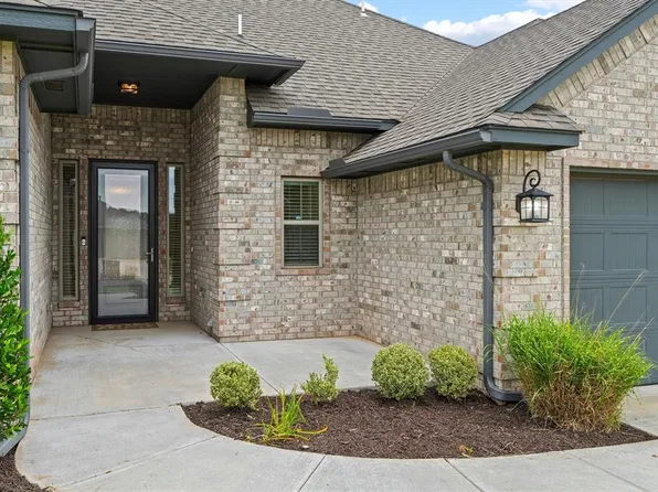 2600 Summit Crossing Pkwy, Norman, OK 73071