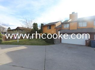 9811 N Indian Trail Rd, Spokane, WA 99208