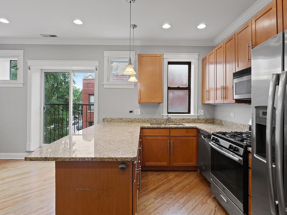 1st image of 3708 W Wrightwood Ave #3