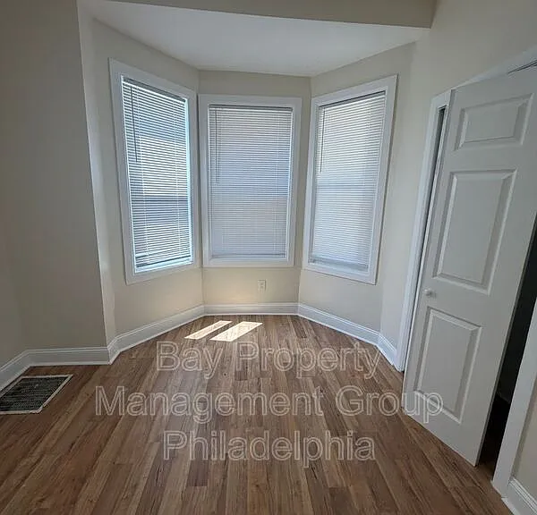 451 W Bringhurst St #1 — Photo 10
