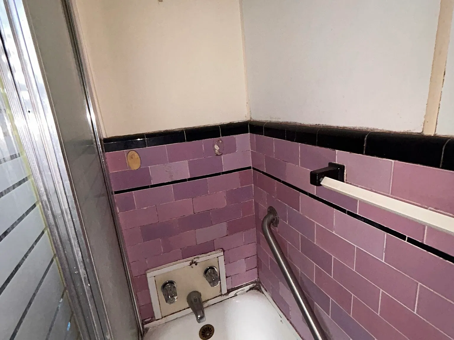 4 bed, 1.5 bath, 1154 sqft, $975 — Photo 2