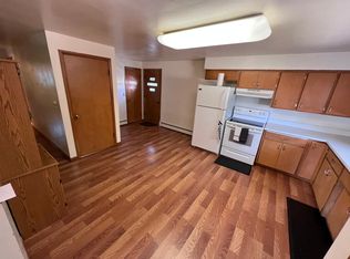 1302 S 9th St #1, Manitowoc, WI 54220