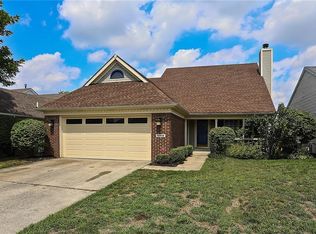 10868 Washington Bay Dr, Fishers, IN 46037