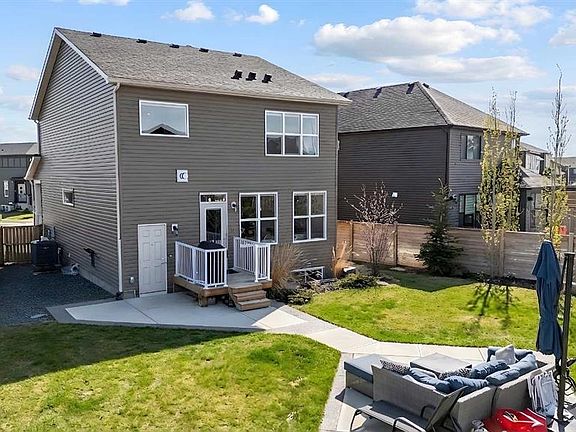 3rd image of 83 E Seton Heath SE