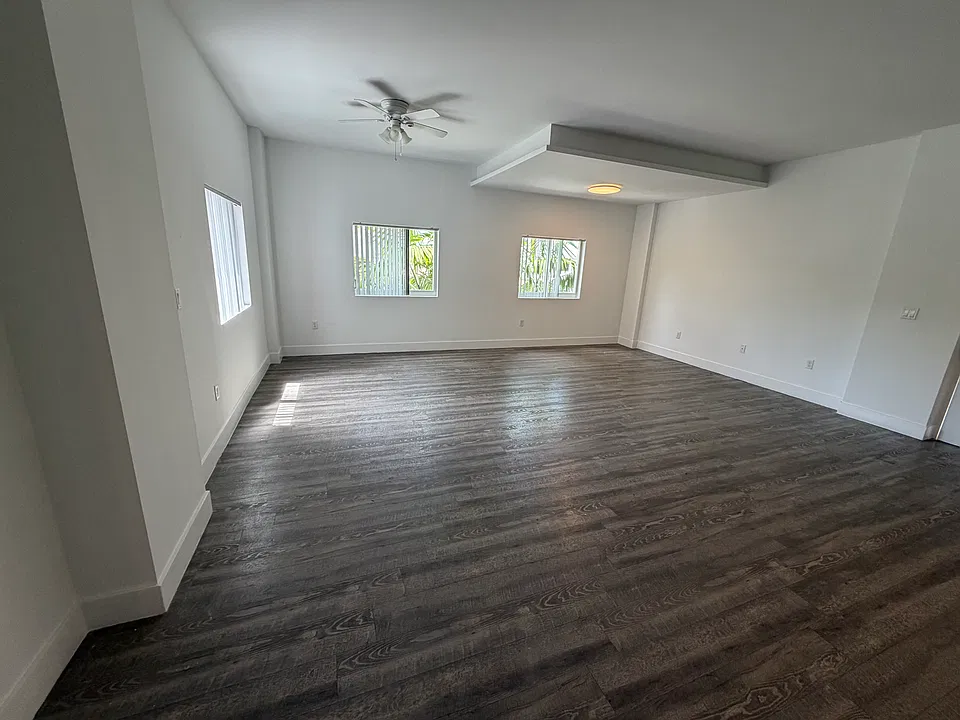 1519 NW 1st St #201