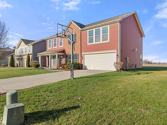2nd image of 6212 N Woods Edge Dr