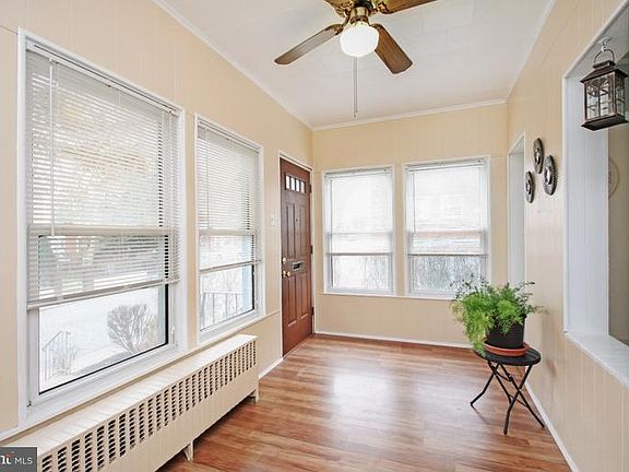 3rd image of 3841 James St