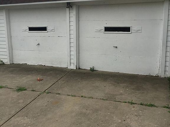 4th image of 26890 Shirley Ave