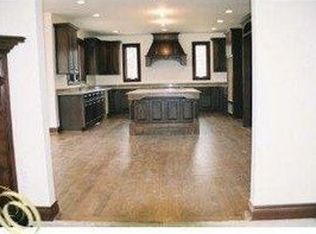 1860 W Bend Dr, Bloomfield Hills, MI