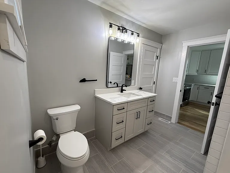 95 Grant St #2 — Photo 10