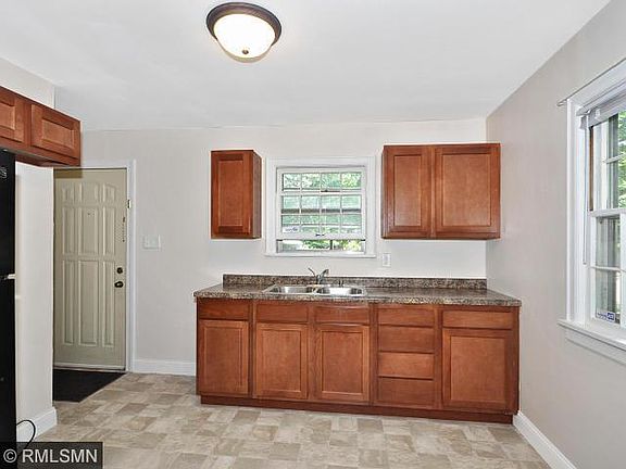 3rd image of 4418 Oliver Ave N