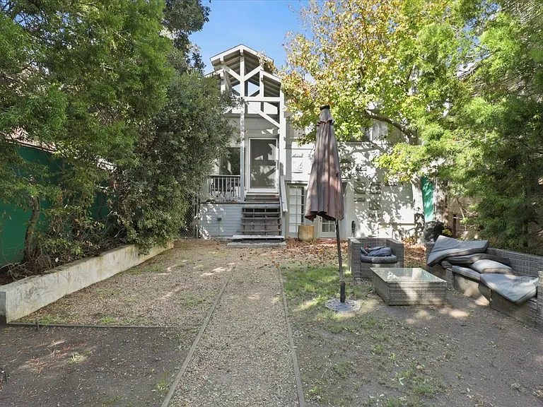 109 Dudley Ave — Photo 12