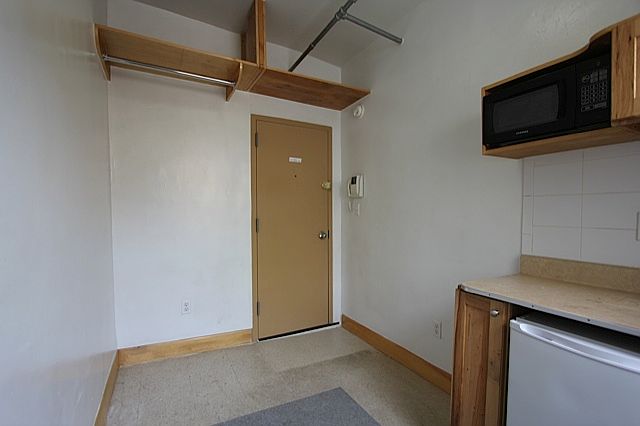 2nd image of 317 W 30th St APT D5