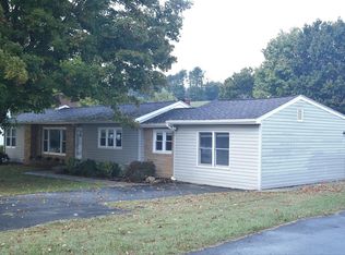 126 Dogwood Dr, Marion, VA 24354