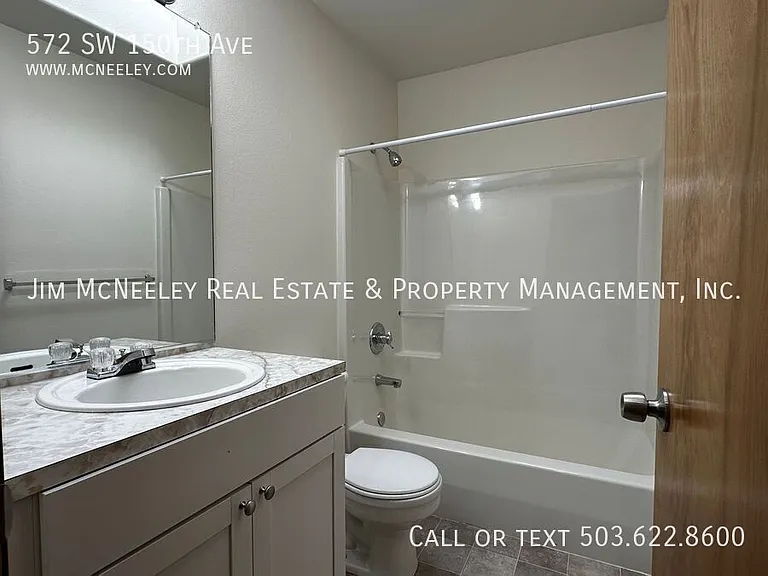 572 SW 150th Ave — Photo 21