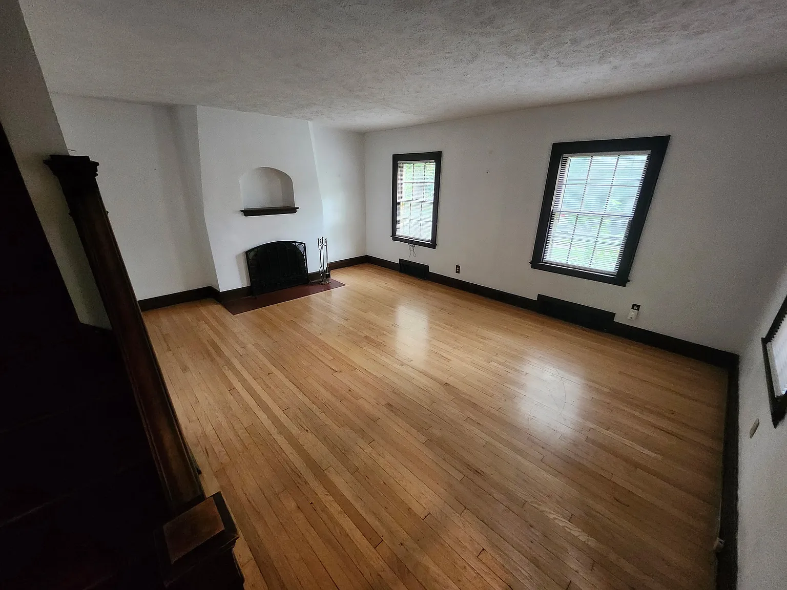 3 bed, 1807 sqft, $1,395 — Photo 3