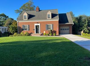 711 Fairway Dr, Towson, MD 21286