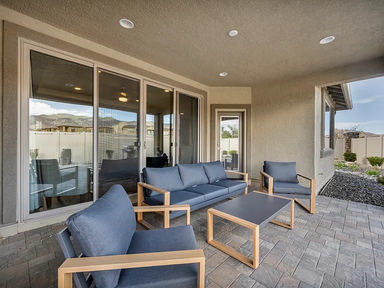 518 Riverbed Cir — Photo 18