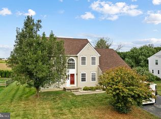 218 Fieldstone Crossing Dr, Bear, DE 19701