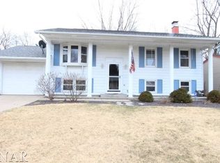 303 Columbia Dr, Normal, IL 61761