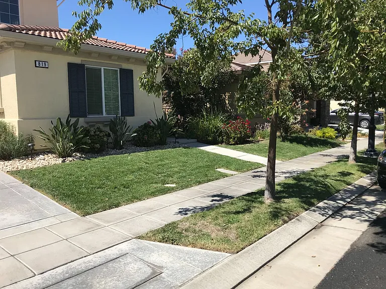 819 N Museo Dr — Photo 2