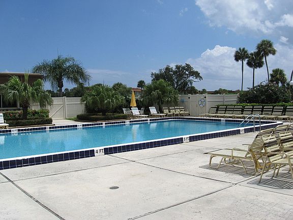 Nearby Royal Palm Clubhouse Pool