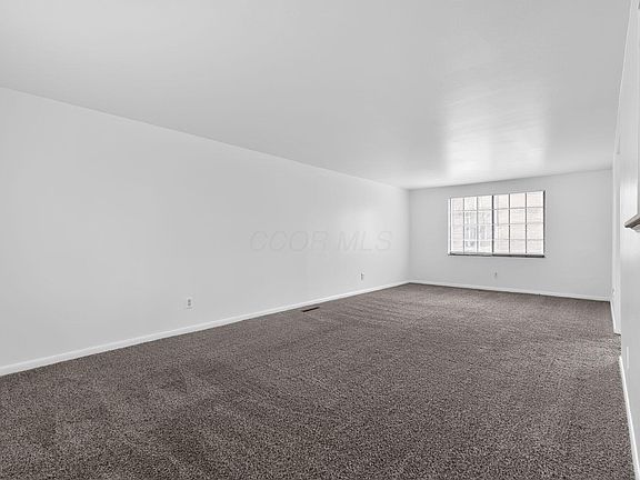 5th image of 3661 Paris Blvd