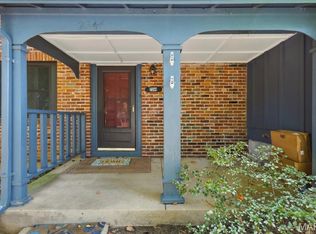 2344 Hidden Meadow Ln, Ballwin, MO 63021