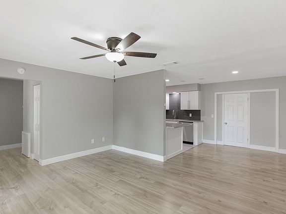 4th image of 1022 Norwood Dr