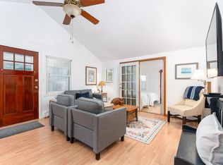 141 W Neck Rd, Southampton, NY 11968