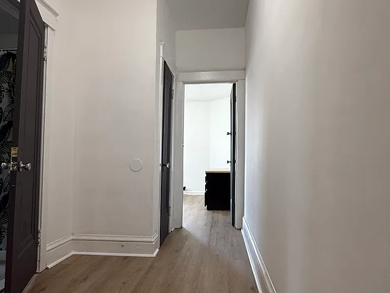 435 Montclair Ave — Photo 12