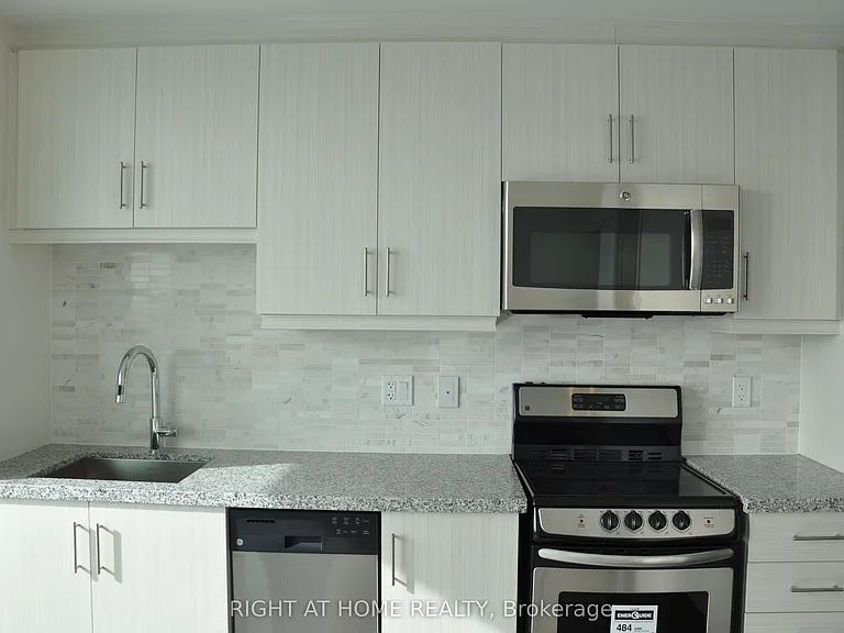 68 Canterbury Pl #1707 — Photo 28