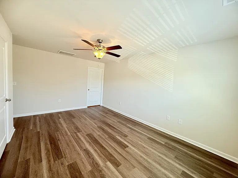128 Harvest Gold Dr — Photo 13