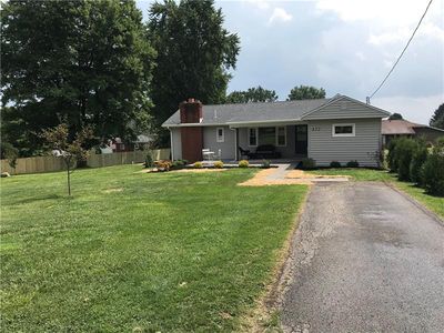422 Summitview Dr, New Castle, PA, 16105