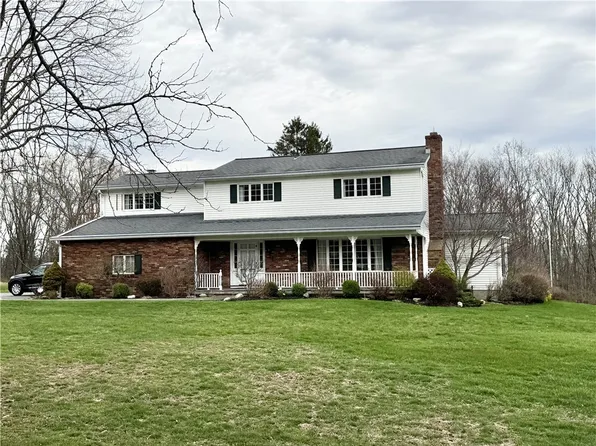 84 Oak Hill Rd, Horseheads, NY 14845