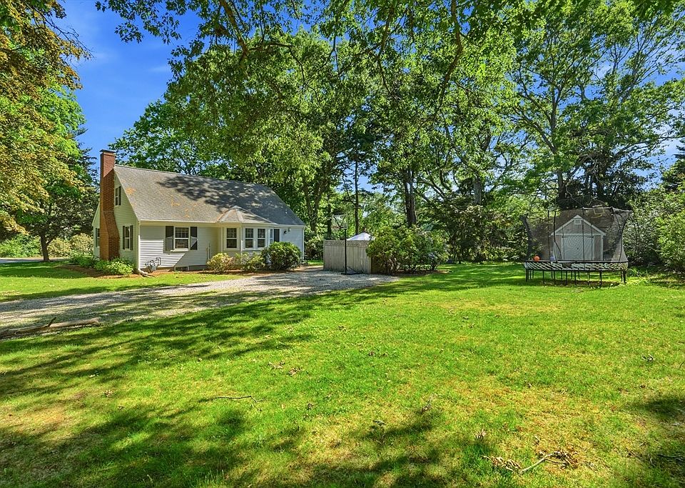 1st image of 32 Wadsworth Rd