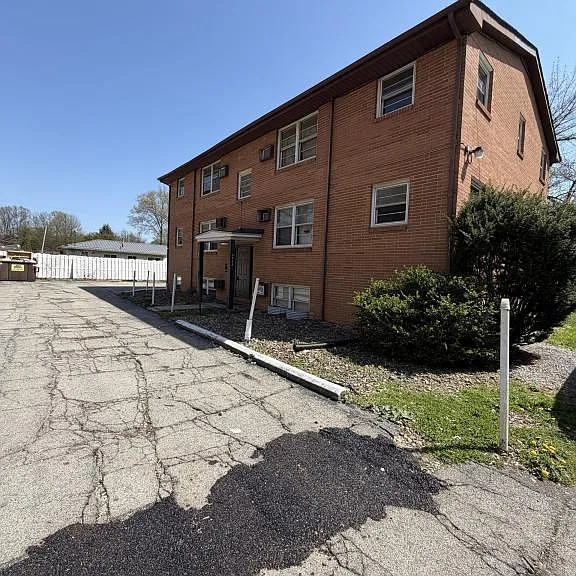 3053 Hadley Ave #5 — Photo 1