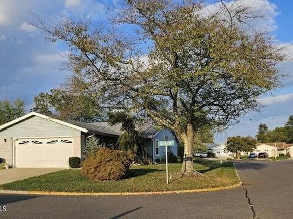 340 Quinton Drive #340B, Monroe, NJ 08831