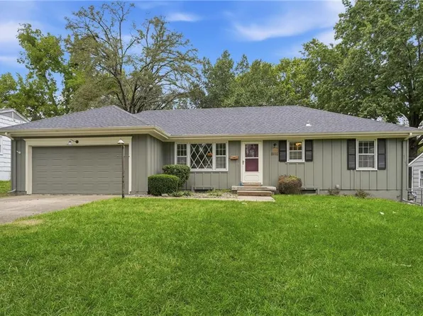 8116 W 92nd St, Overland Park, KS 66212