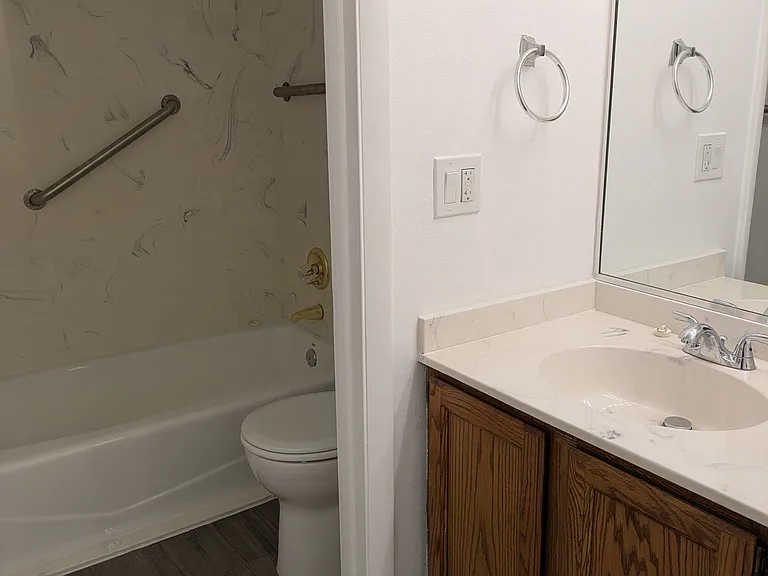 5979 S Willow Way — Photo 10