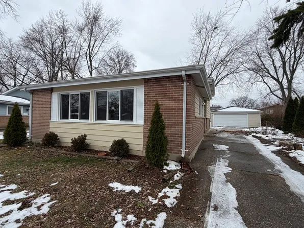 312 Illinois St, Park Forest, IL 60466