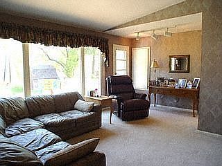 3rd image of 1312 Hickory Ave