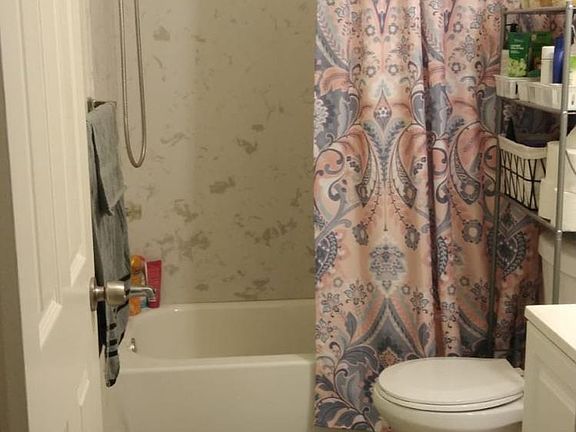 3rd image of 8707 Fox Creek Dr