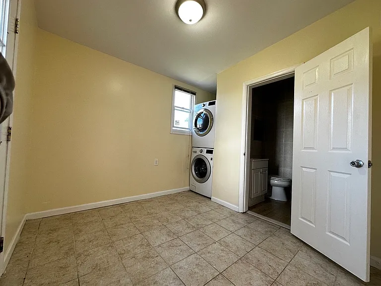 5530 Halwis St — Photo 18