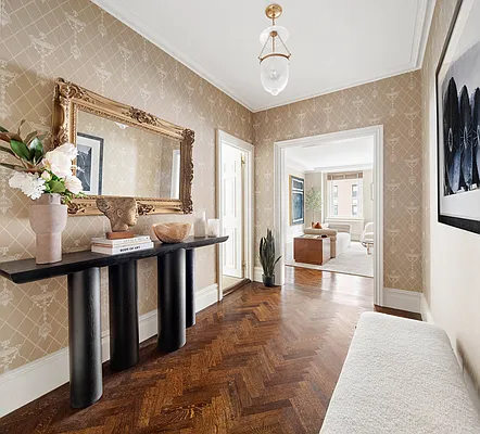 Sold by Compass | media 7