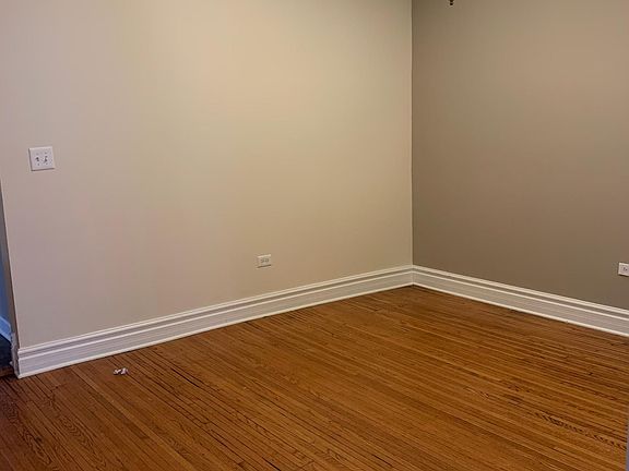 3rd image of 317 Dupage St Unit B