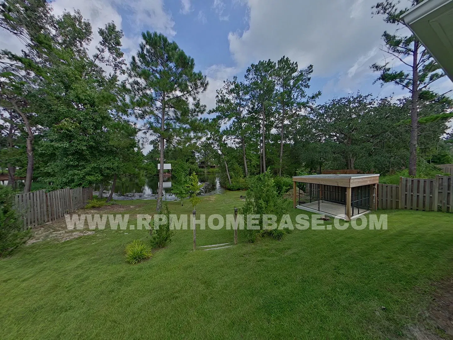 Lake View 3-Bedroom Home with Community Amenities in Freeport — Photo 2
