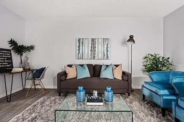 1 bed, 727 sqft, $1,650 — Photo 2
