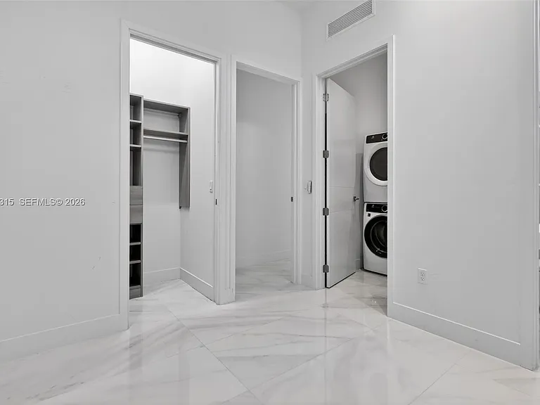 3750 Yacht Club Dr #Townhouse 5 — Photo 25